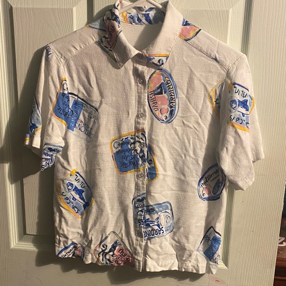 White Button-Down Short Sleeve Shirt with Blue & Yellow Graphic Print